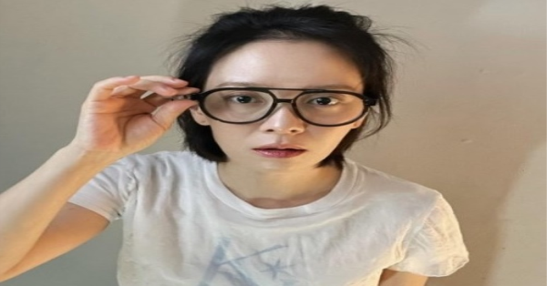 송지효가 비공개 계정에 올리려다 실수로 공개 계정에 올린 사진